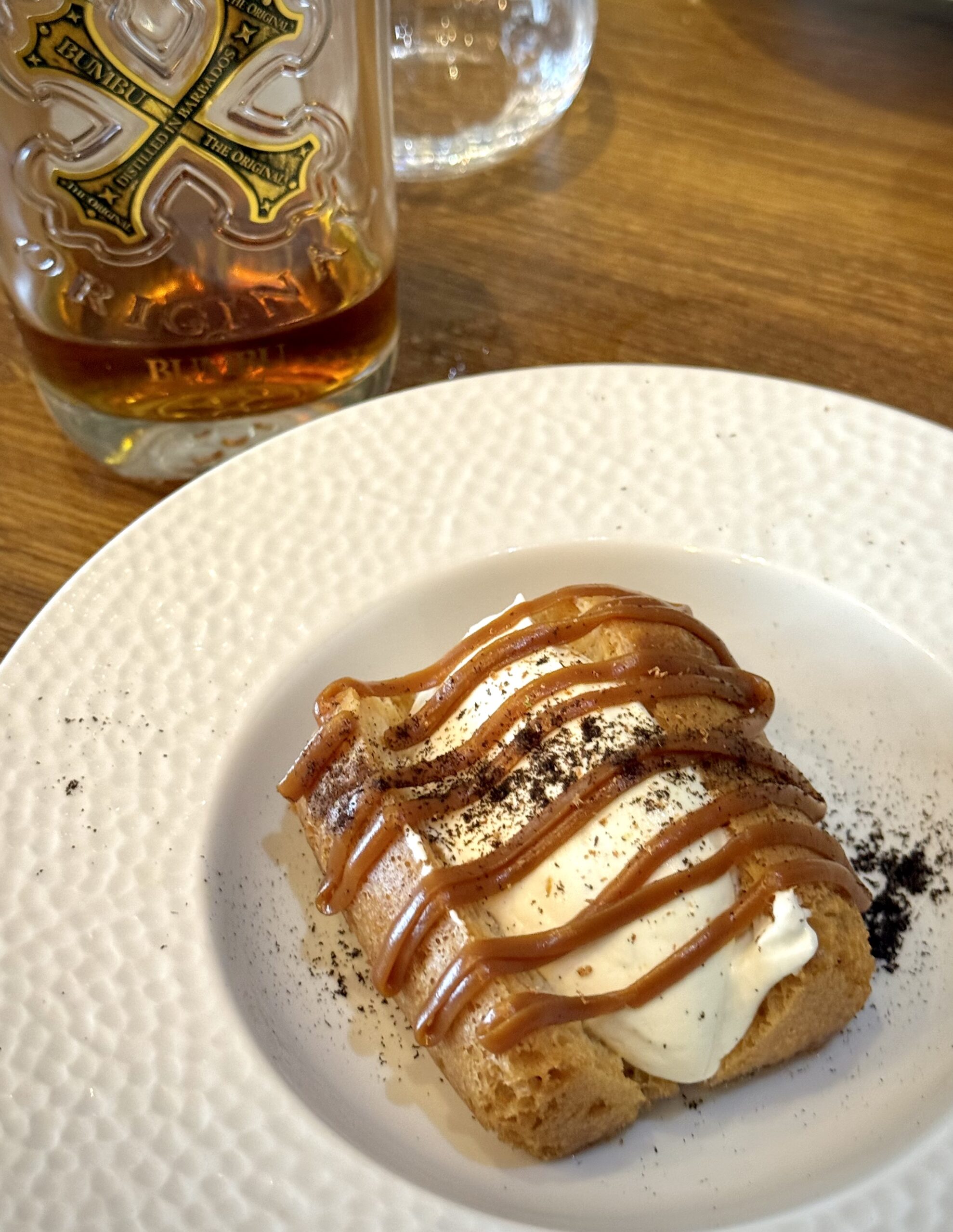 Photo dessert baba au rhum carte 0526